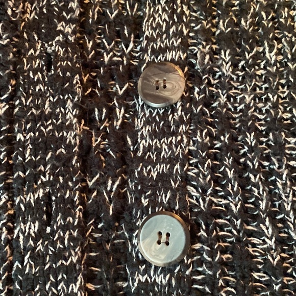 Cardigan - Picture 3 of 5